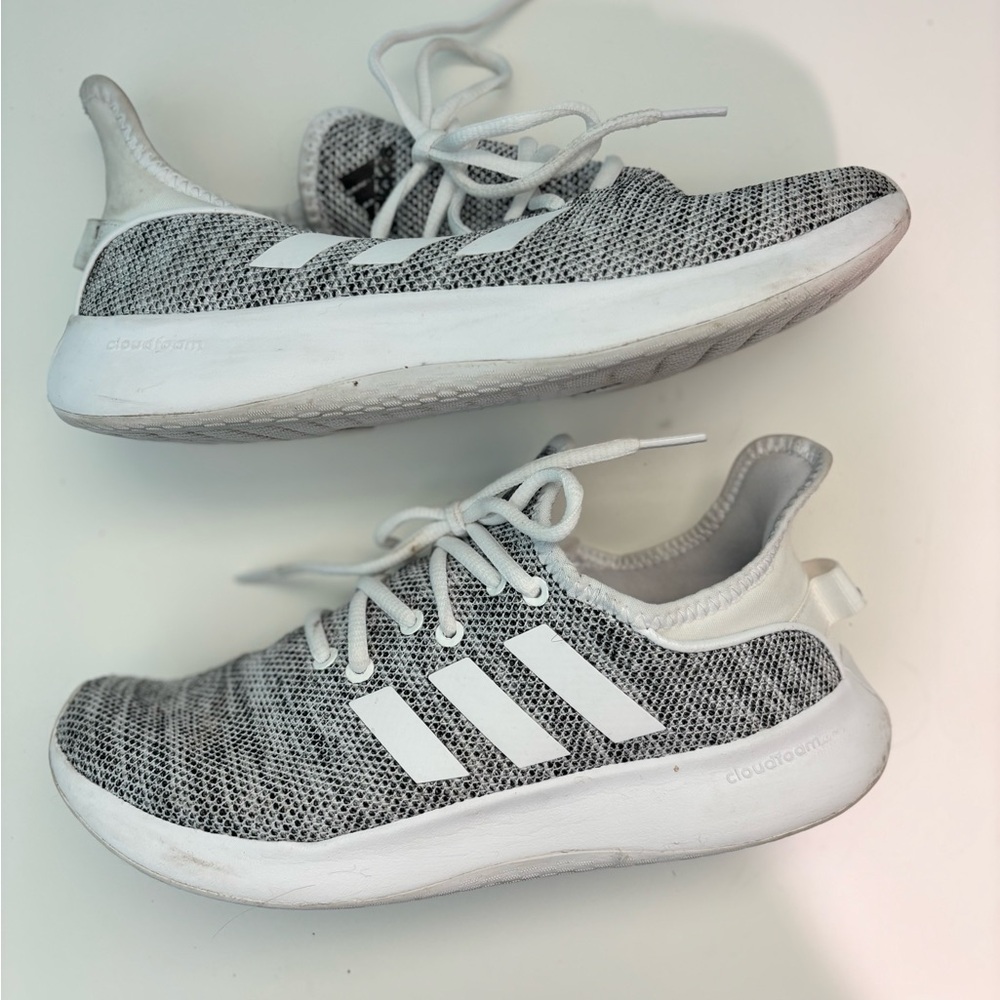 WOMENS Adidas CLOUD FOAM Gray and White Sneakers with Knit Upper